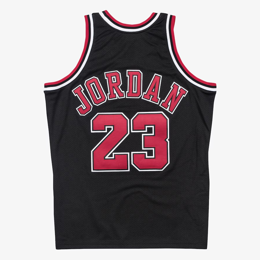 Mitchell & Ness Michael Jordan Black Chicago Bulls 1997/98 Authentic Jersey