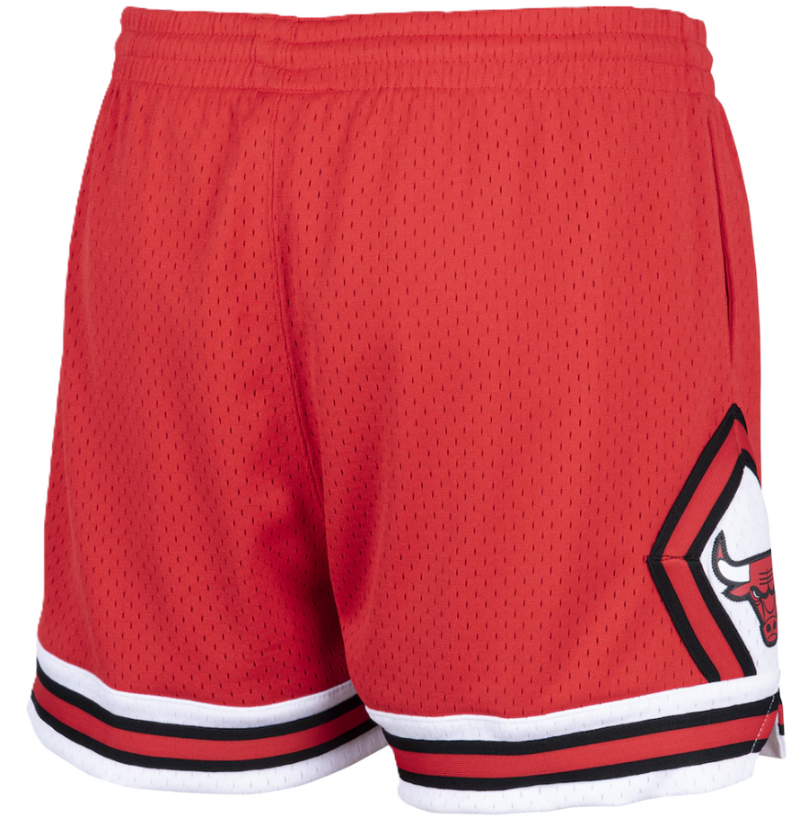 Mitchell & Ness Women's Chicago Bulls Jump Shot Shorts Red
