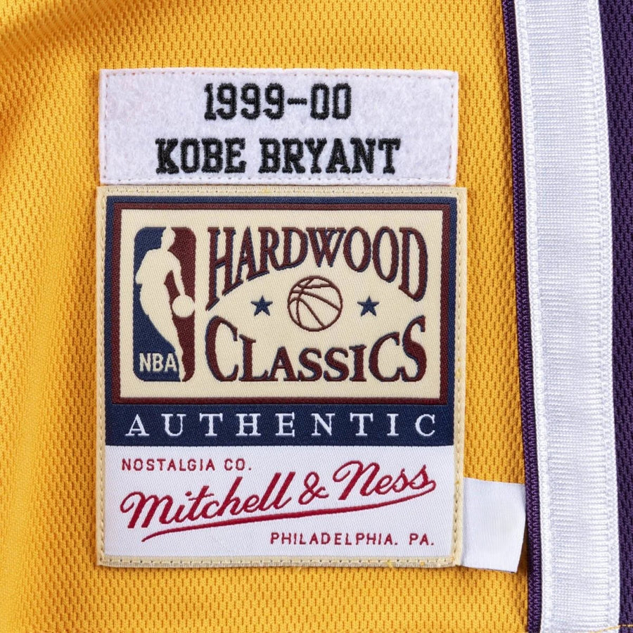 Mitchell & Ness Los Angeles Lakers Kobe Bryant Finals Home Jersey 1999-2000 Yellow (WORN)