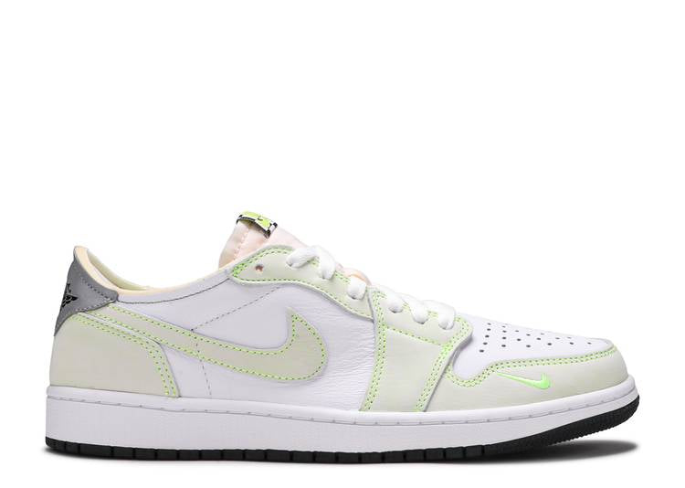 Jordan 1 Retro Low White Ghost Green Black (WORN)